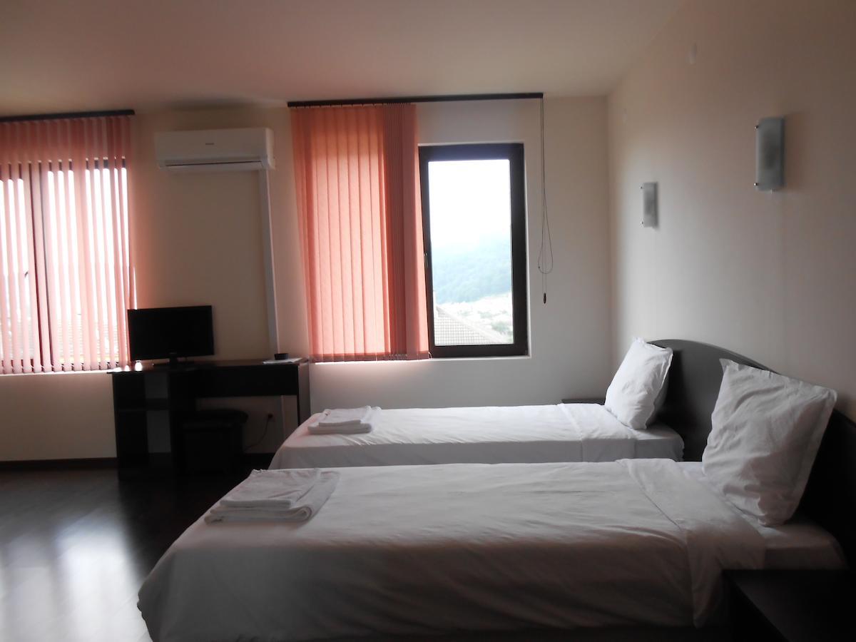 Hotel Enchevi キルコヴォ エクステリア 写真